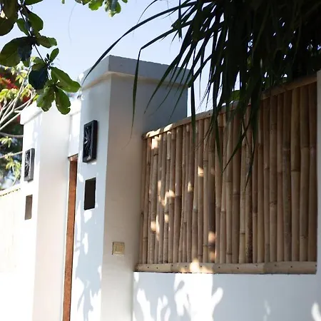 Bamboo Bungalows Lembongan Exterior photo