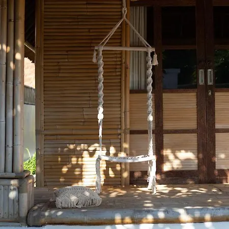Bamboo Bungalows Lembongan Exterior photo