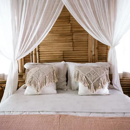 Bamboo Bungalows Lembongan Exterior photo